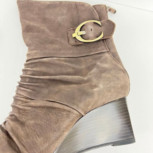 Earthies Chelsea Brown Suede Wedge Boots Size 10 M - Picture 15 of 16